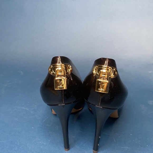 Louis Vuitton Heels - Picture 2 of 3